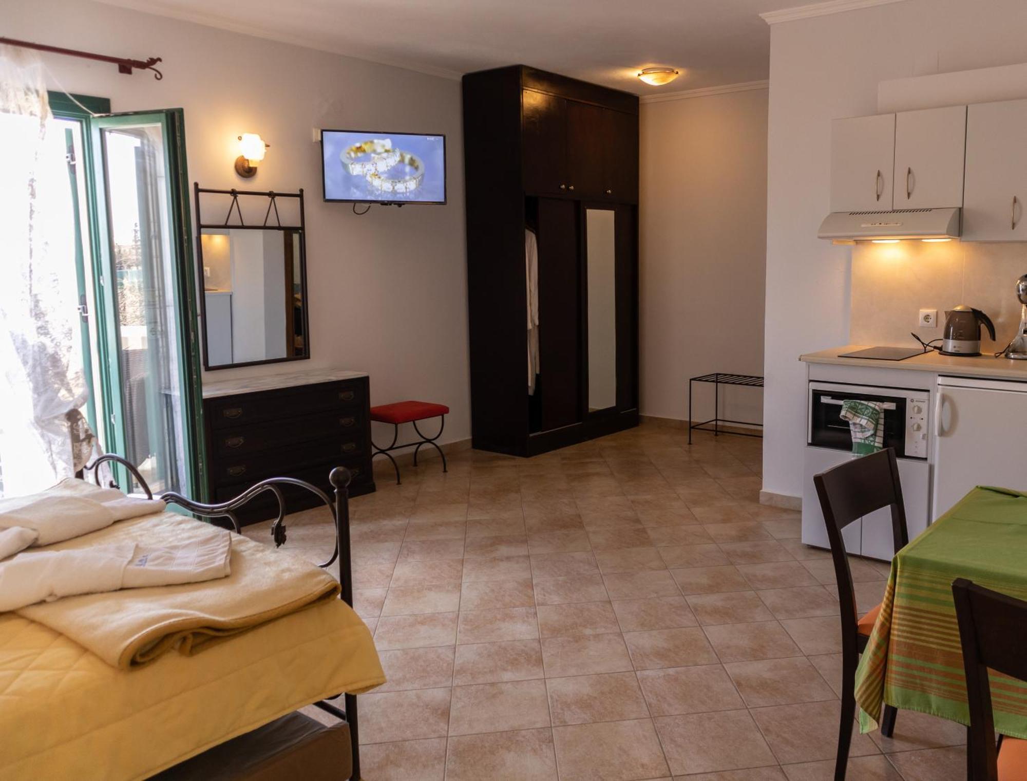 Dilina Studios Arkasa Habitación foto