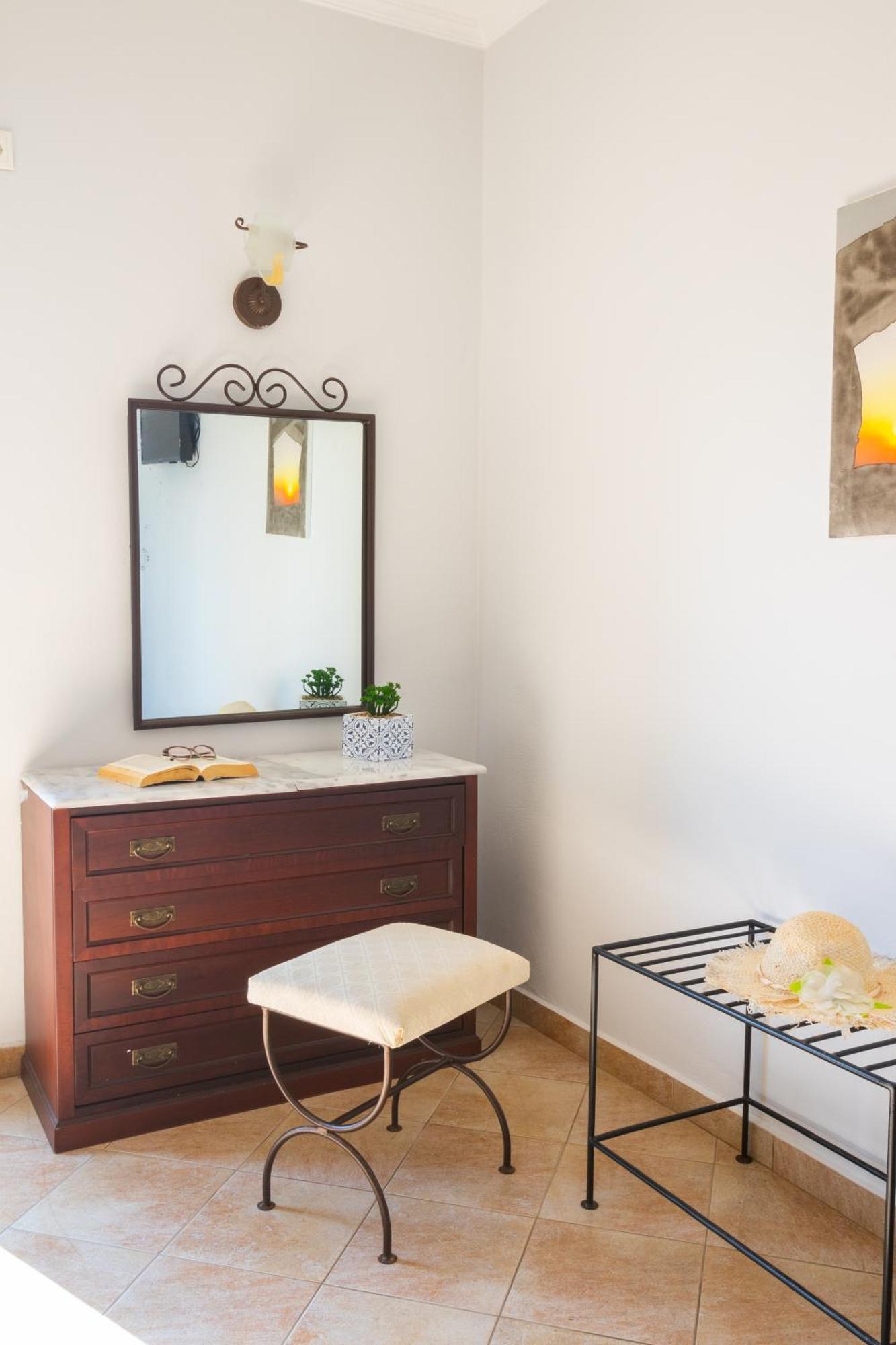 Dilina Studios Arkasa Habitación foto